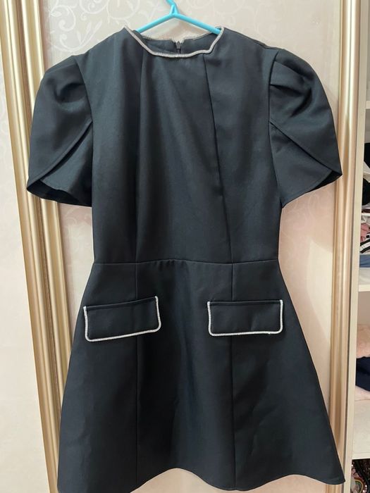 Платье черное с стразами