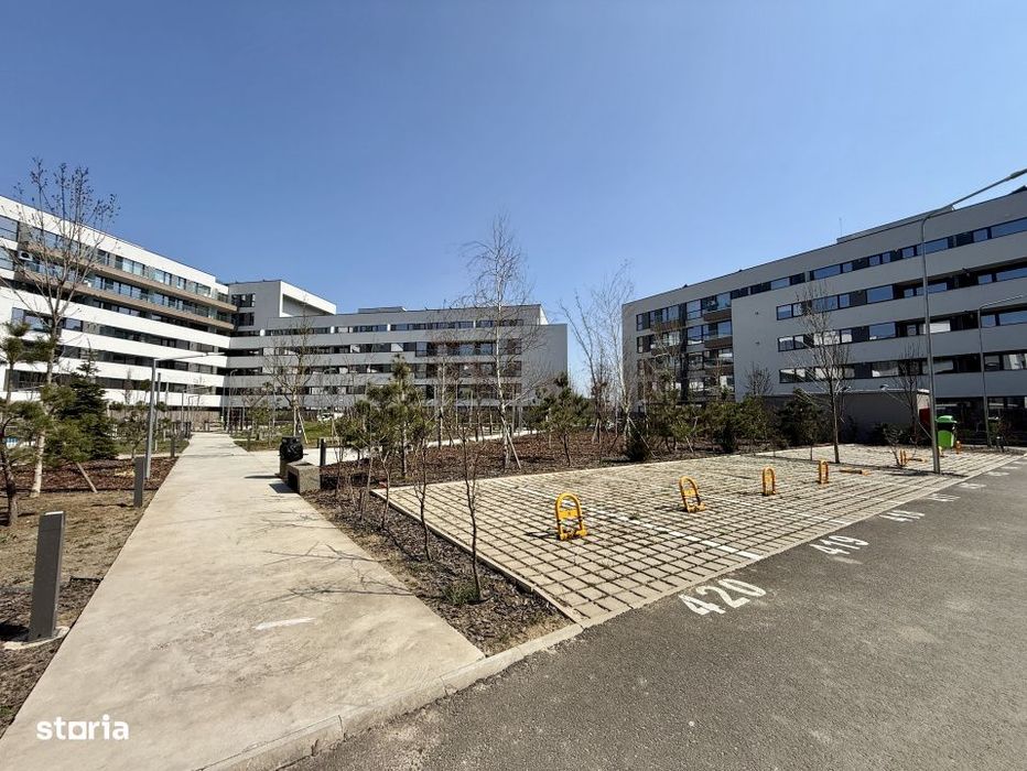 Apartament cu piscina si gradina proprie, nou, la prima inchiriere