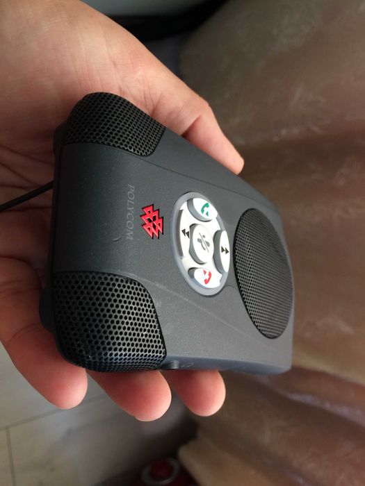 Polycom Communicator CX100 functional.Cititi tot anuntul.