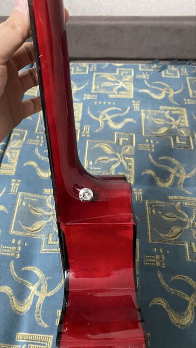 Акустическая гитара от бренда ALAU