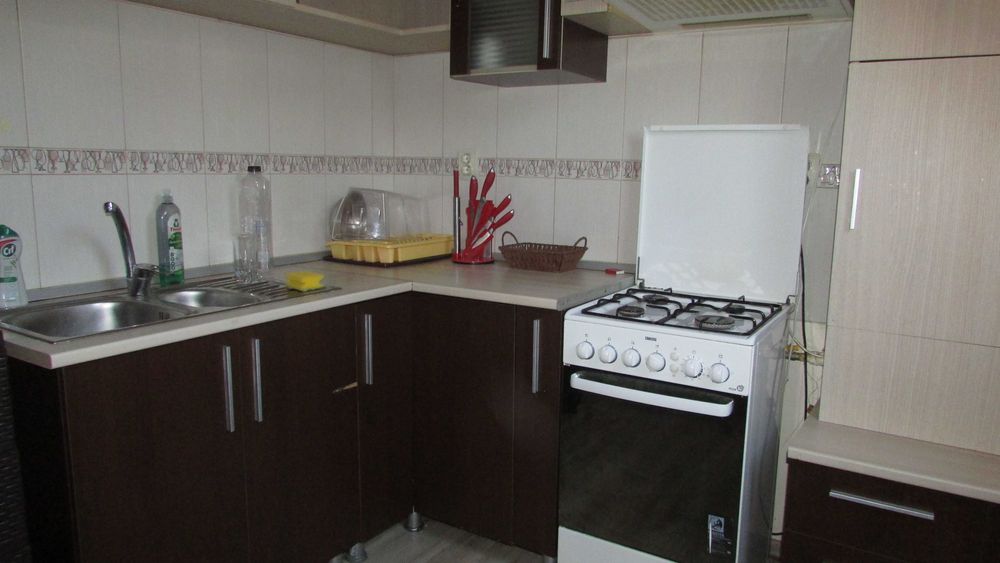 Apartament 3 camere decomandat, boxă, loc de parcare-zona Zăvoi Deva