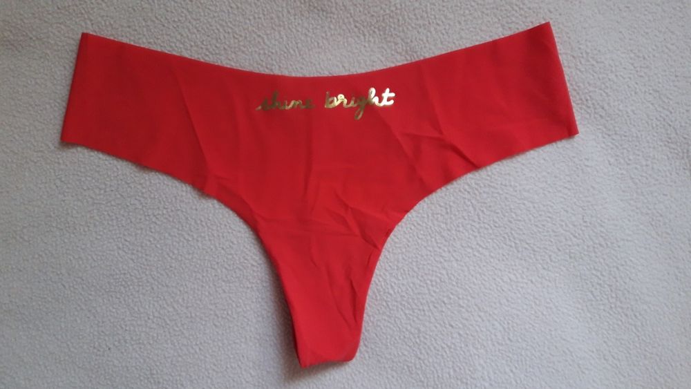 Оригинално безшевно бельо на Victoria's secret