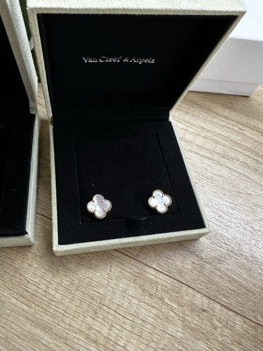 Van Cleef Обеци