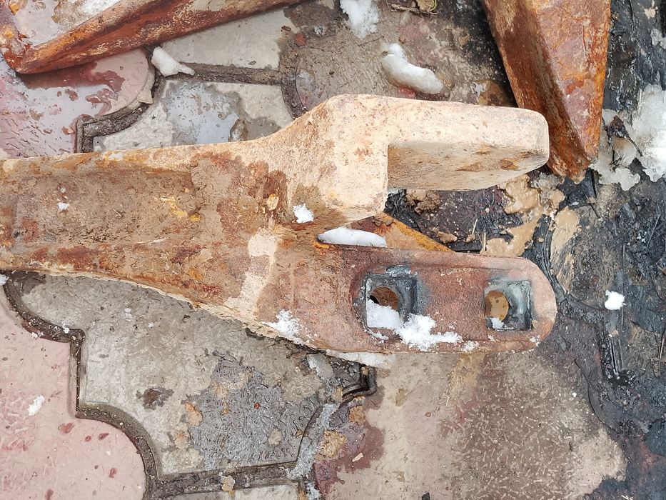 Зубья на ковш погрузчика