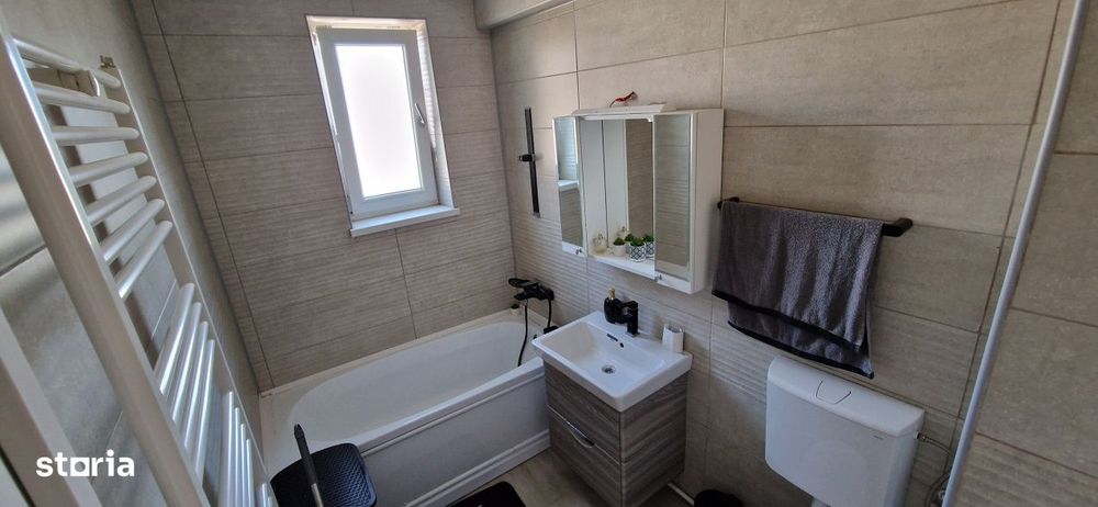 Apartament 2 camere, decomandat, 56 mp, zona Centrala Bals