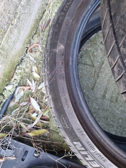 Vand 2 anvelope Michelin 245 40 R19