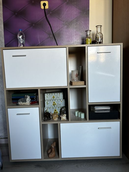 Шкаф в цвят сонома и бяло гланц