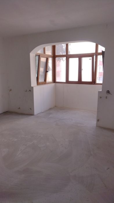 Vând apartament 3 camere