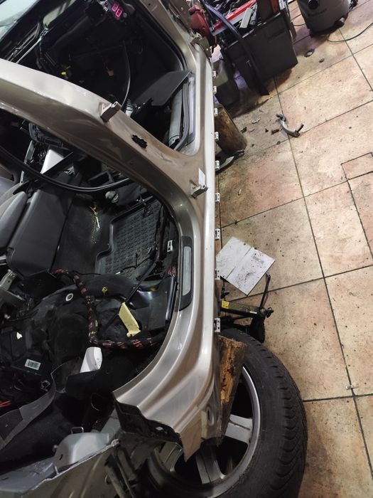 Prag dreapta tabla audi A6 C7 4G sau prag stanga audi A6 C7 4G