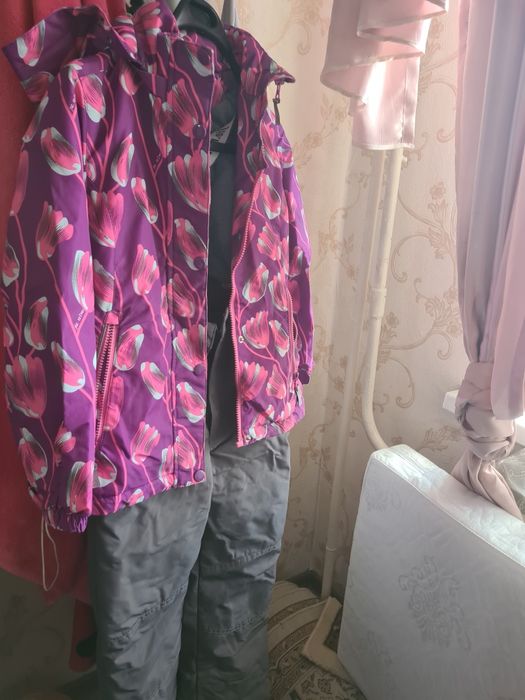 Продам куртка комбинезон