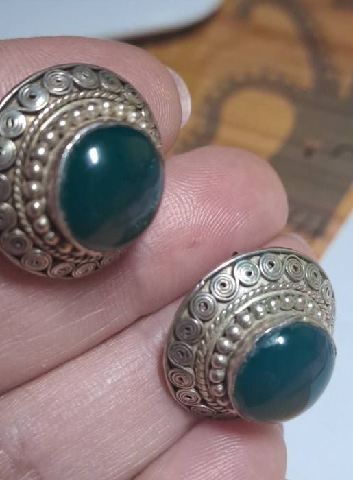 Cercei din argint cu piatra verde jad