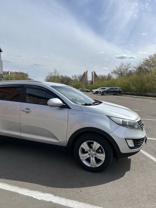 Автомобиль Kia sportage