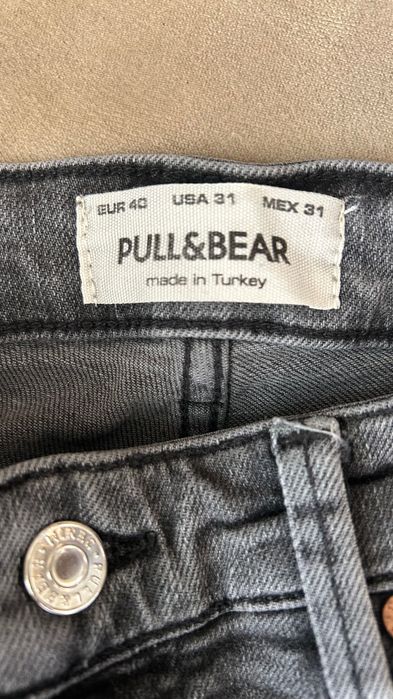 Мъжки дънки PULL AND BEAR
