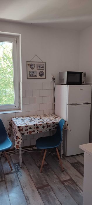 Închiriez apartament zona Tudor Vladimirescu