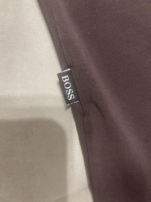Продам футболку Boss