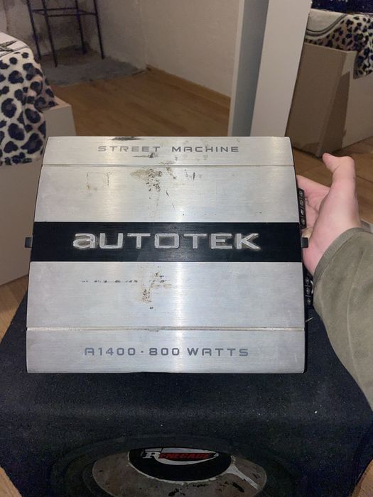 vand subwoofer Renegare cu amplificare autotek
