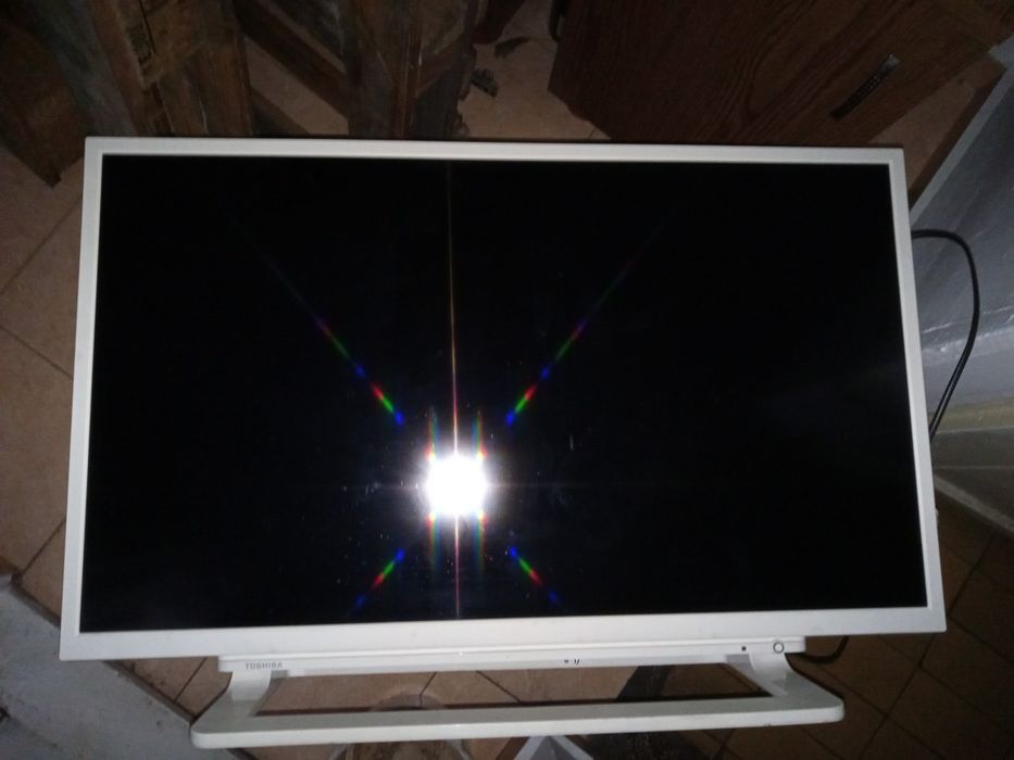 Televizor Toshiba 81 cm