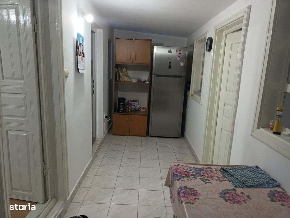 Casa cu 1ha teren la Baisa