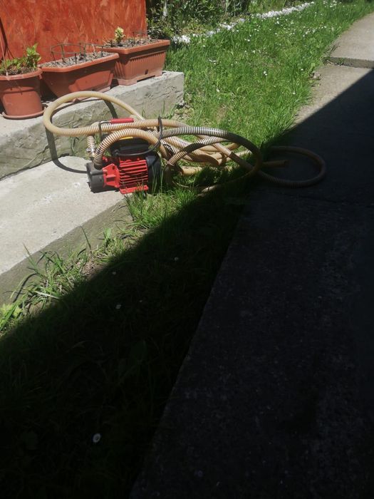 Vand pompa pentru scos vin