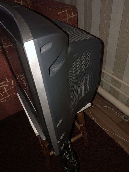 Продам телевизор Самсунг.