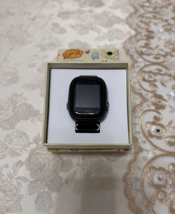 Детские сенсорные GPS часы.