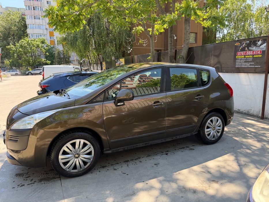PEUGEOT 3008 2011 — imagine 4