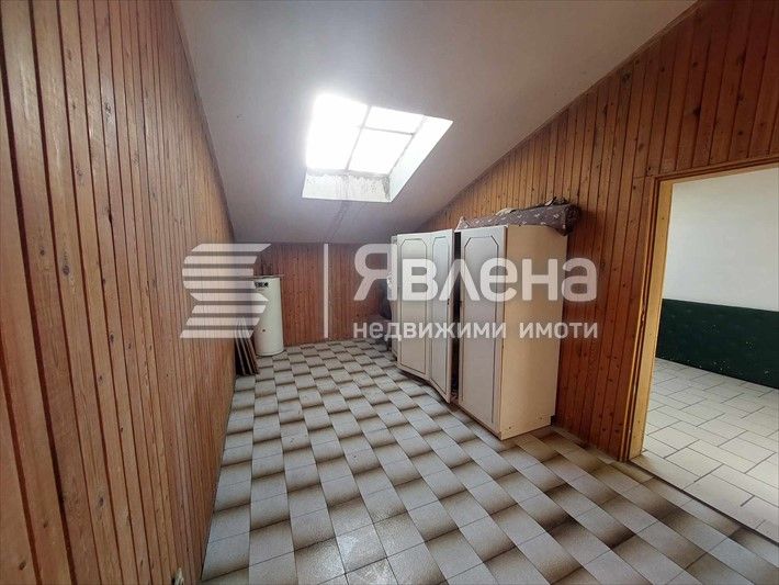 Продава се Многостаен апартамент в Ямбол, Център - 106 кв.м за 1699 €/кв.м - Снимка #11