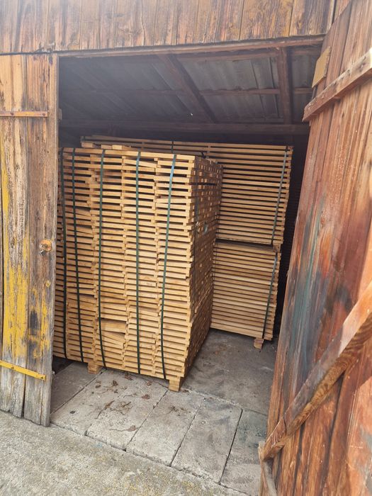 Vand,cherestea(frize) stejar(pentru parchet)