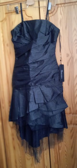 Платье стильное 44 размера