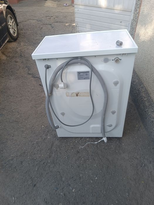 Продам стиральную машину