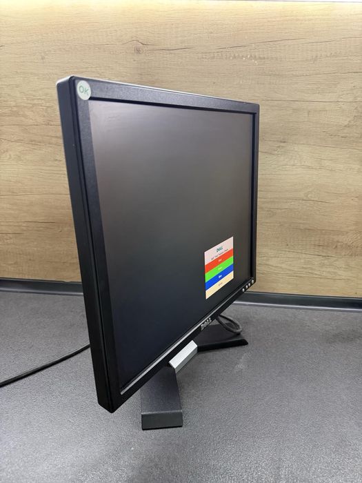 Монитор  за компютър DELL