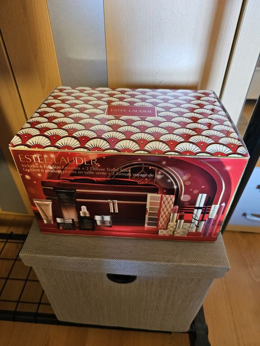 ESTEE LAUDER Козметичен комплект в куфар