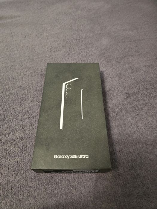 Vand/Schimb Samsung s25 Ultra /256 gb Nou