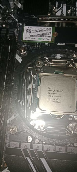 X99 xd4 + 2690v4 + nvme 128gb hynix