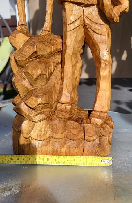 Sculptura din  lemn sf.Hubert