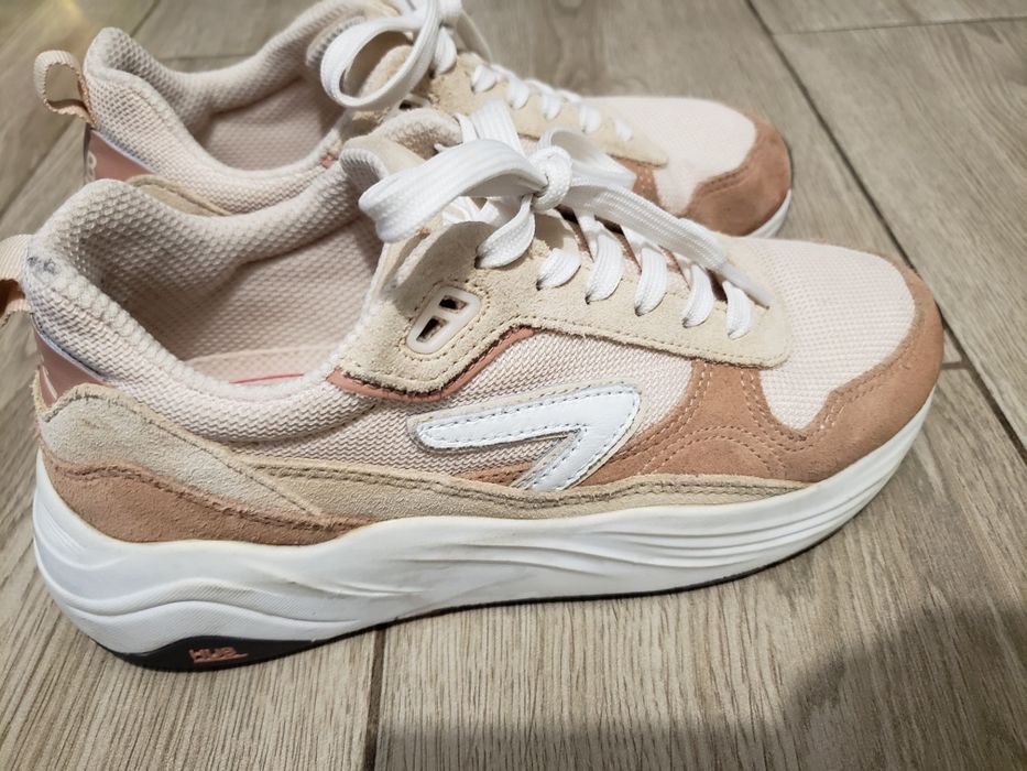 Adidasi HUB ( dama )