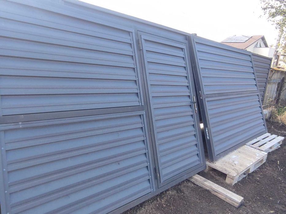 Vând Porţi Metalice