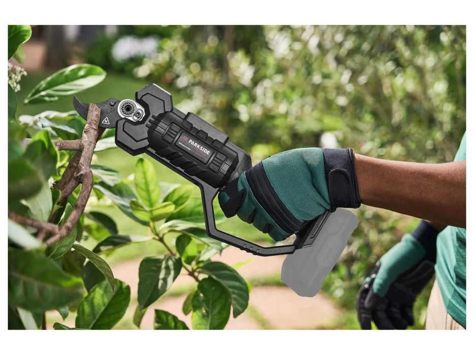 Foarfecă de grădinărit PARKSIDE PERFORMANCE PPAAS 20-Li 20v acumulator