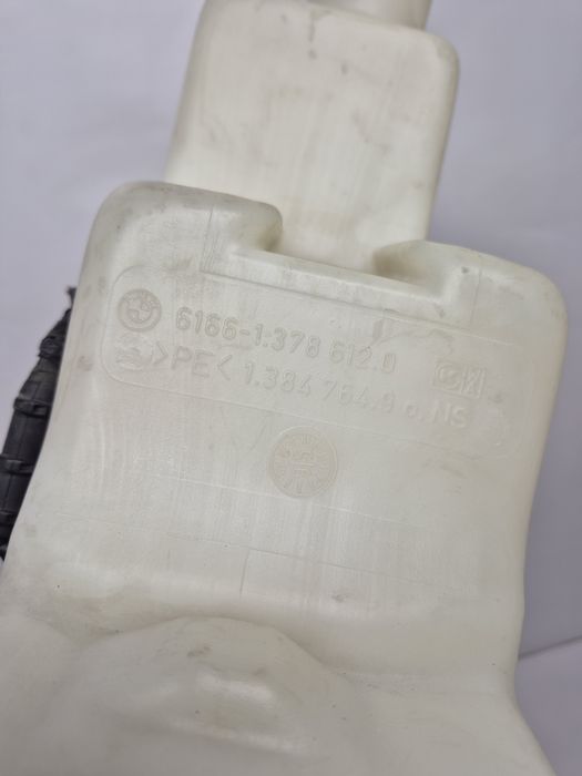 Бачок омывателя BMW E34 M50