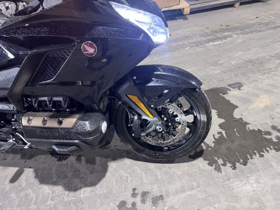 Honda Gold Wing Tour BOMBA
