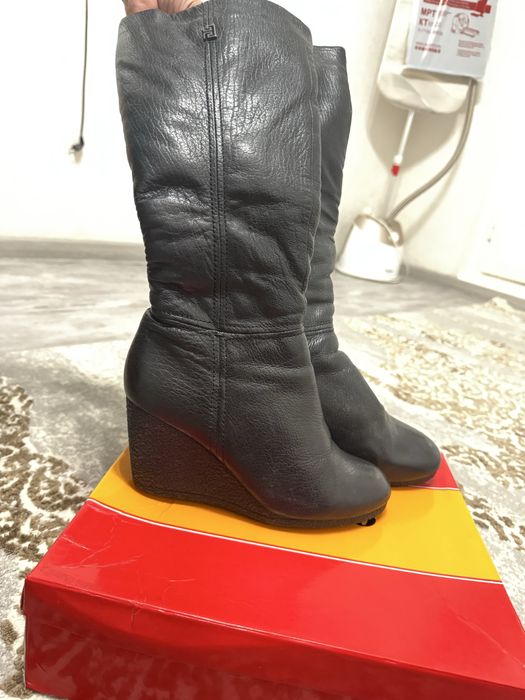 Женские сапоги новые