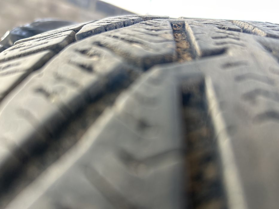 Зимний  215/60/R17