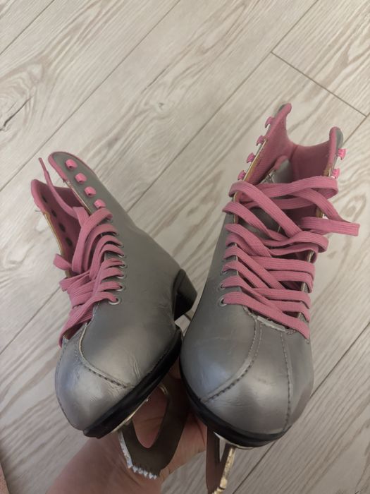 Б/У коньки, Reebok оригинал, 37-38 размер