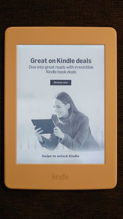 Kindle Paperwhite iluminat – ca nou, baterie bună
