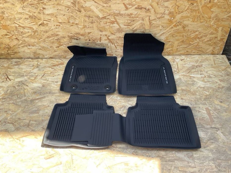 Полики комплект на Камри 70/75(оригинал)