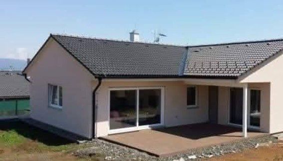 Case pe structura metalica