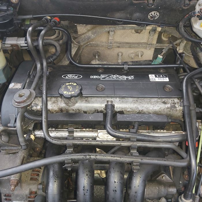 Форд фокус 1.4 I  2001 g.