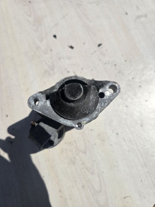 Стартер за рено клио/дачия