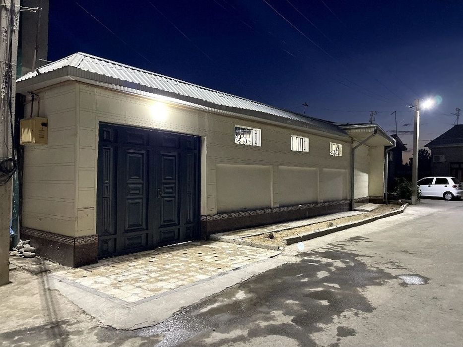 Koksaroy mahallada 2.6 sotix 4 xona tayyor