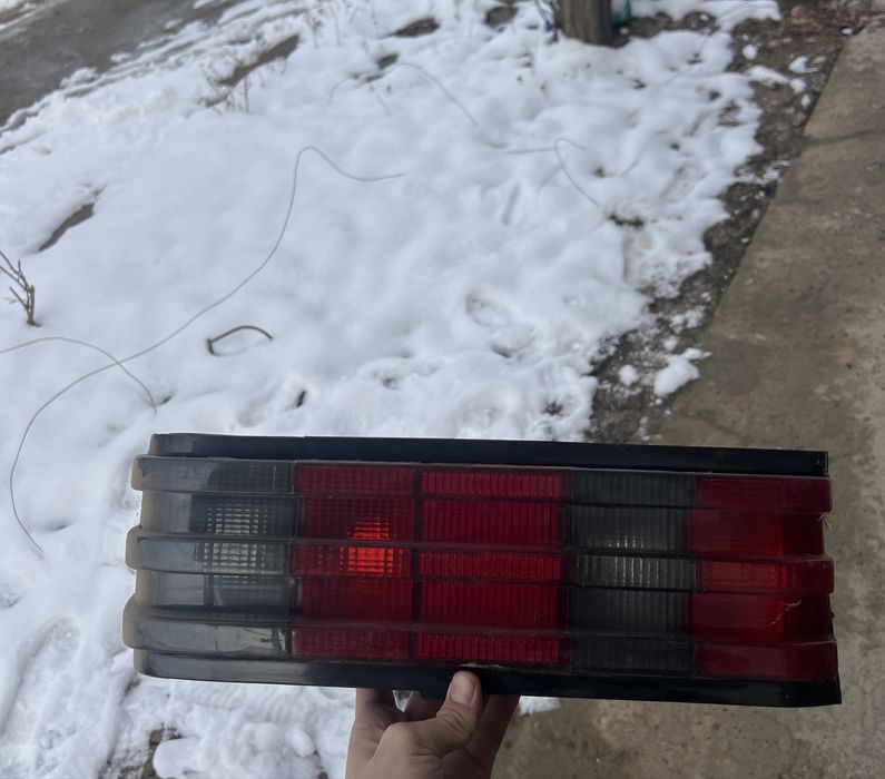 Мерседес 190 задни стоп